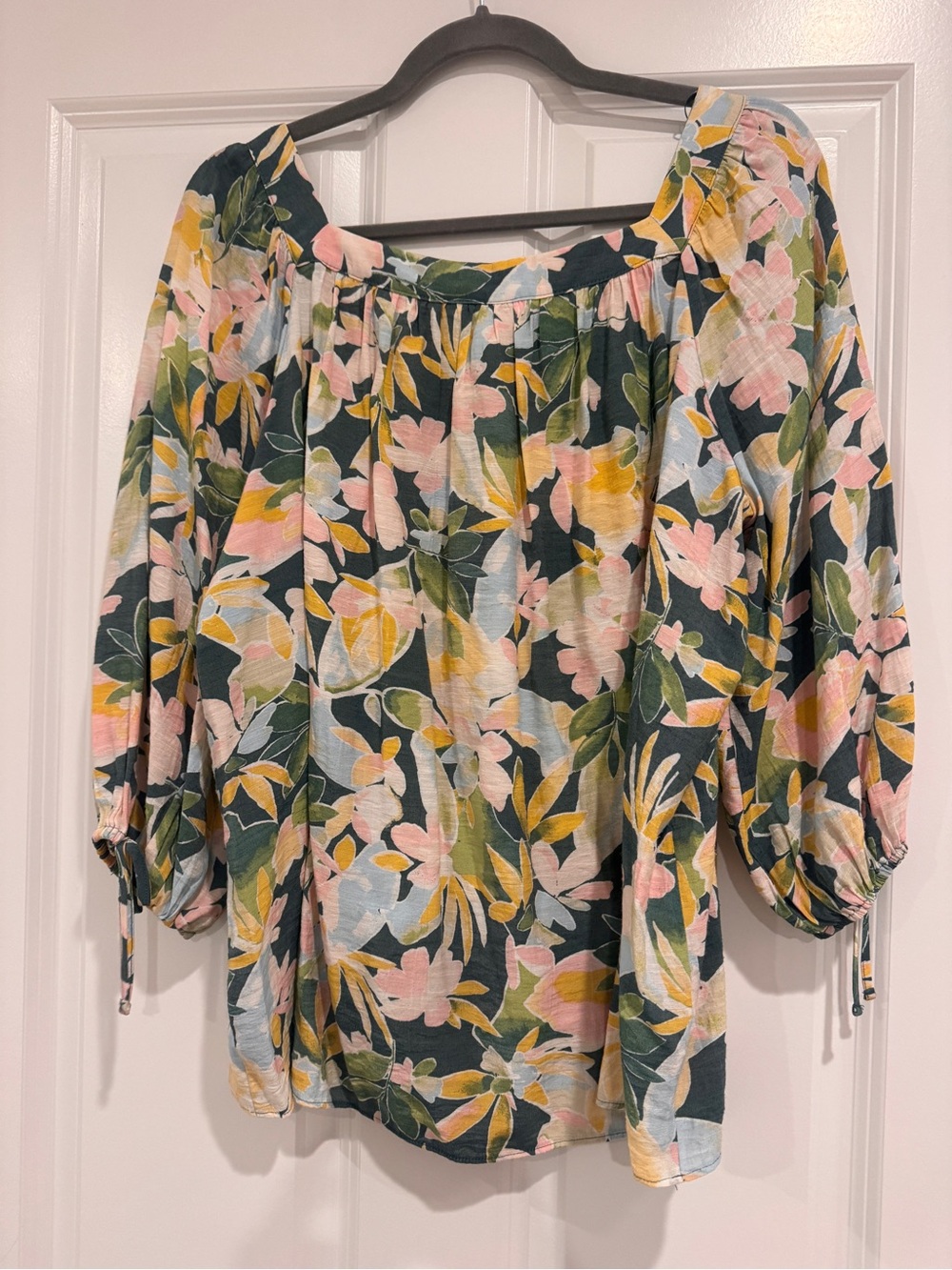 Lauren Conrad Square Neck Floral Blouse L
